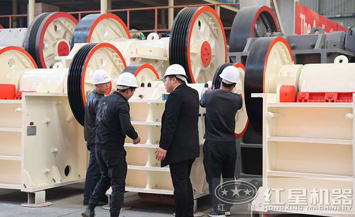 用戶來廠考察，多種設(shè)備型號讓用戶眼見為實